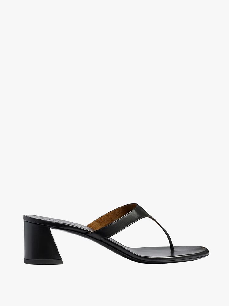Balenciaga Duchesse Pointed-Toe Pumps proportion reference