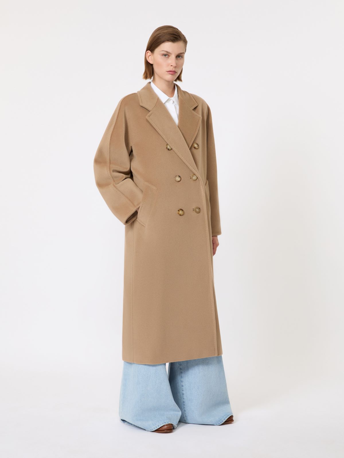 Max Mara 101801 coat first outfit reference