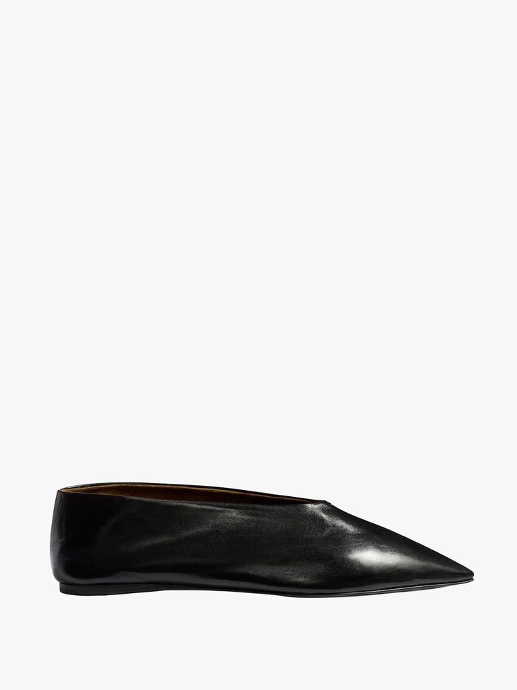 Khaite Ballet Flat Outfit Ideas for Flats That Still Feel Sharp image 2