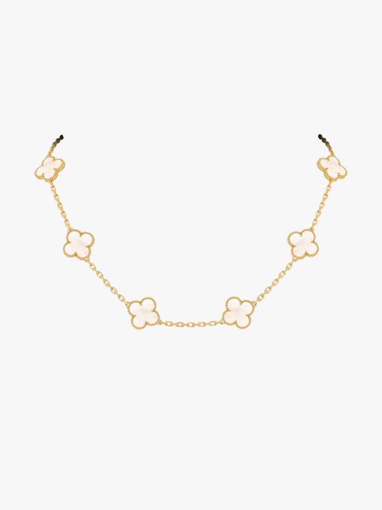 Magic Alhambra Necklace Outfit Ideas That Avoid Looking Too Sweet image 2