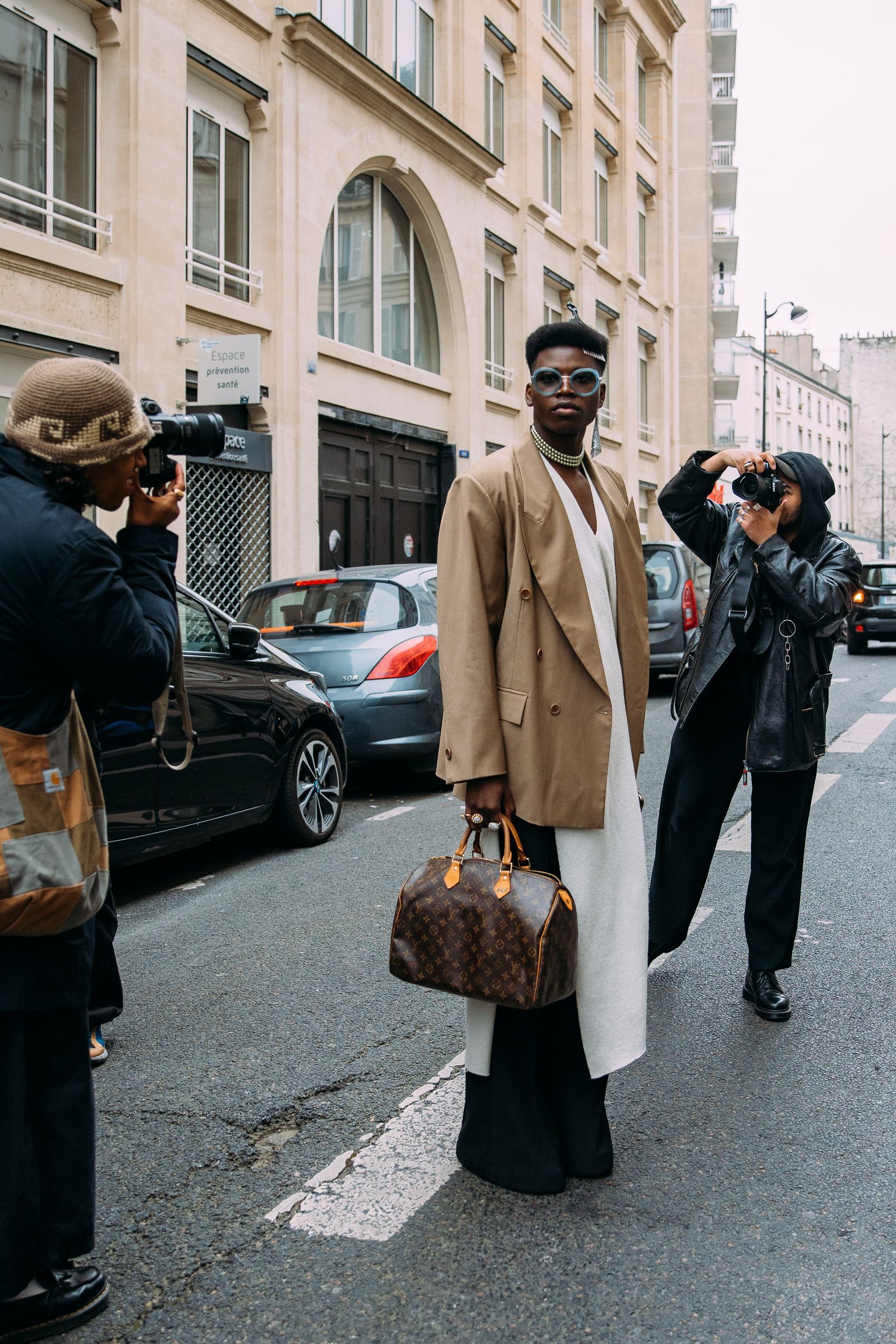 Louis Vuitton Speedy with oversized blazer street style