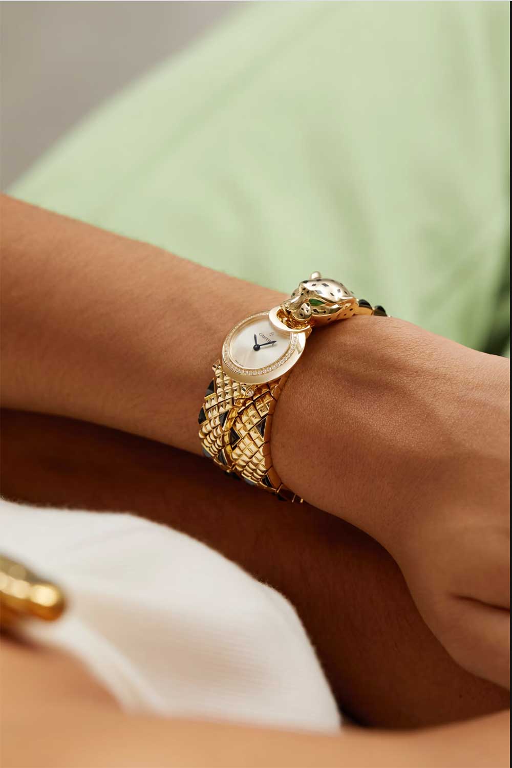Cartier Panthere watch second outfit reference